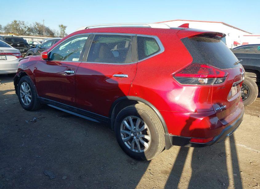 Photo 3 of 2018 Nissan Rogue SV (VIN 5N1AT2MT4JC720229)
