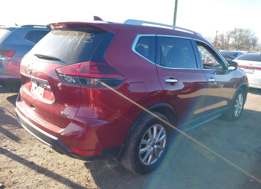 Photo 4 of 2018 Nissan Rogue SV (VIN 5N1AT2MT4JC720229)