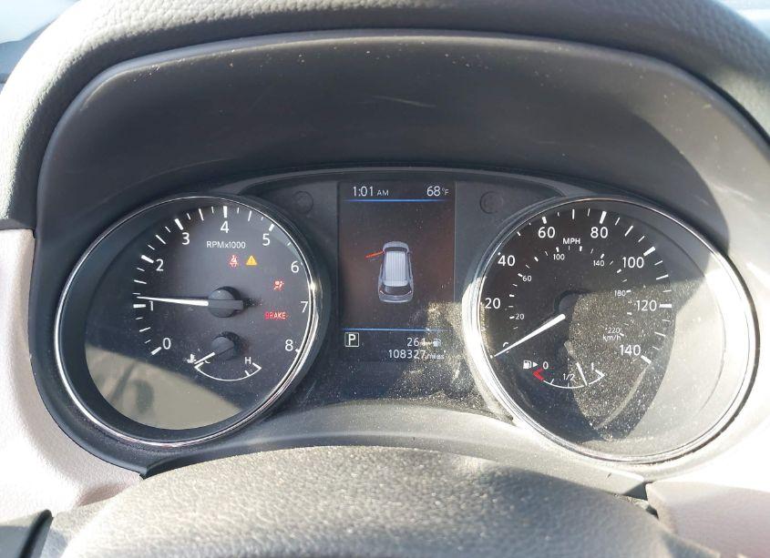 Photo 7 of 2018 Nissan Rogue SV (VIN 5N1AT2MT4JC720229)