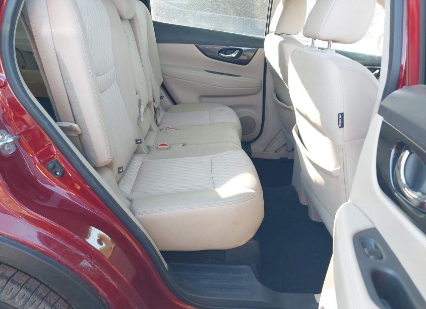 Photo 8 of 2018 Nissan Rogue SV (VIN 5N1AT2MT4JC720229)