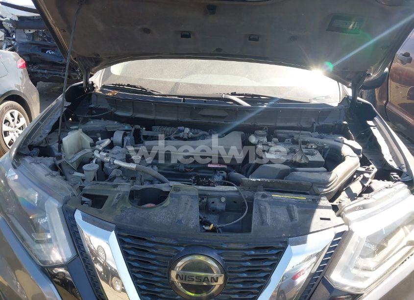 Photo 10 of 2018 Nissan Rogue S (VIN 5N1AT2MT4JC754817)