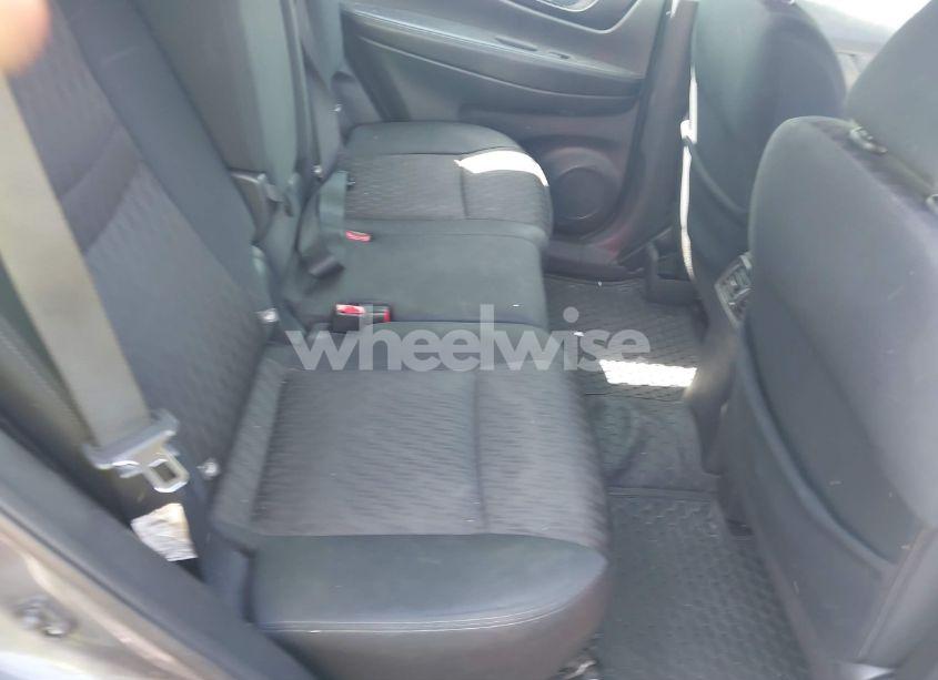 Photo 8 of 2018 Nissan Rogue S (VIN 5N1AT2MT4JC754817)