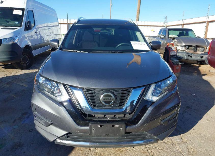 Photo 12 of 2018 Nissan Rogue SV (VIN 5N1AT2MT4JC774274)