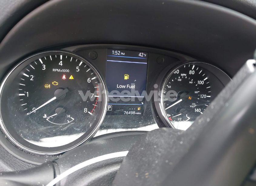 Photo 7 of 2018 Nissan Rogue SV (VIN 5N1AT2MT4JC780155)