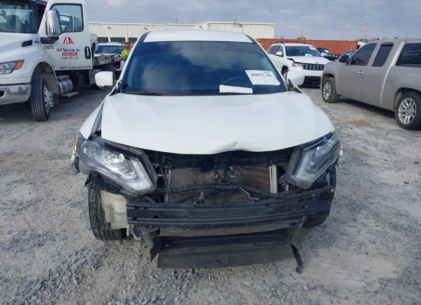 Photo 13 of 2018 Nissan Rogue S (VIN 5N1AT2MT4JC791267)