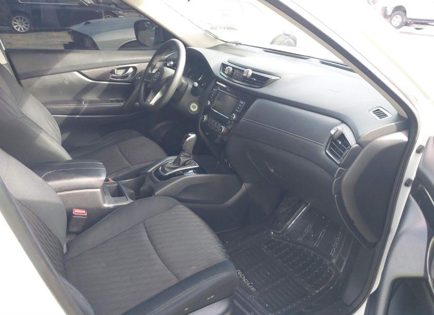 Photo 5 of 2018 Nissan Rogue S (VIN 5N1AT2MT4JC791267)