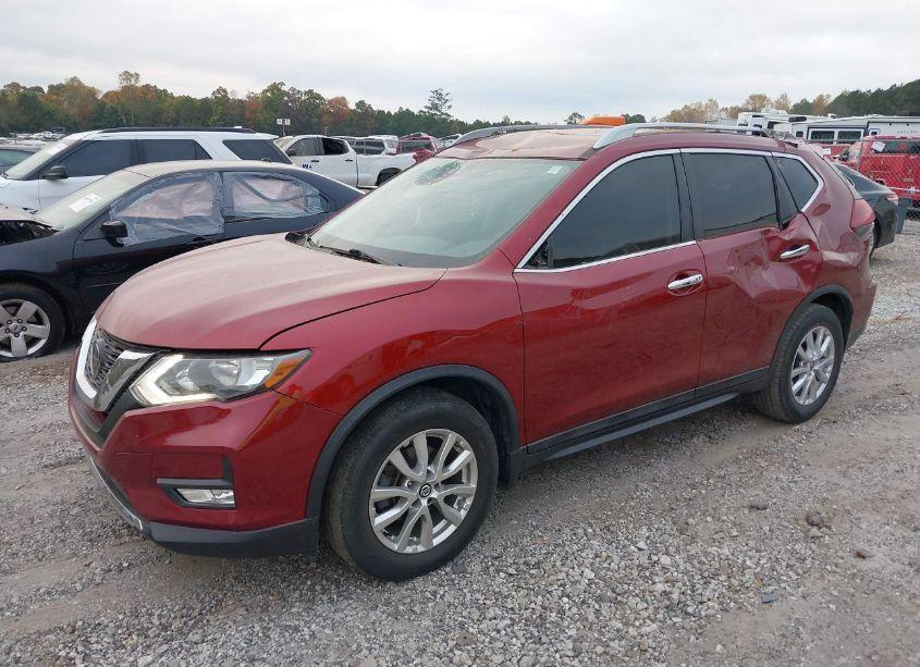 Photo 2 of 2018 Nissan Rogue SV (VIN 5N1AT2MT4JC847238)