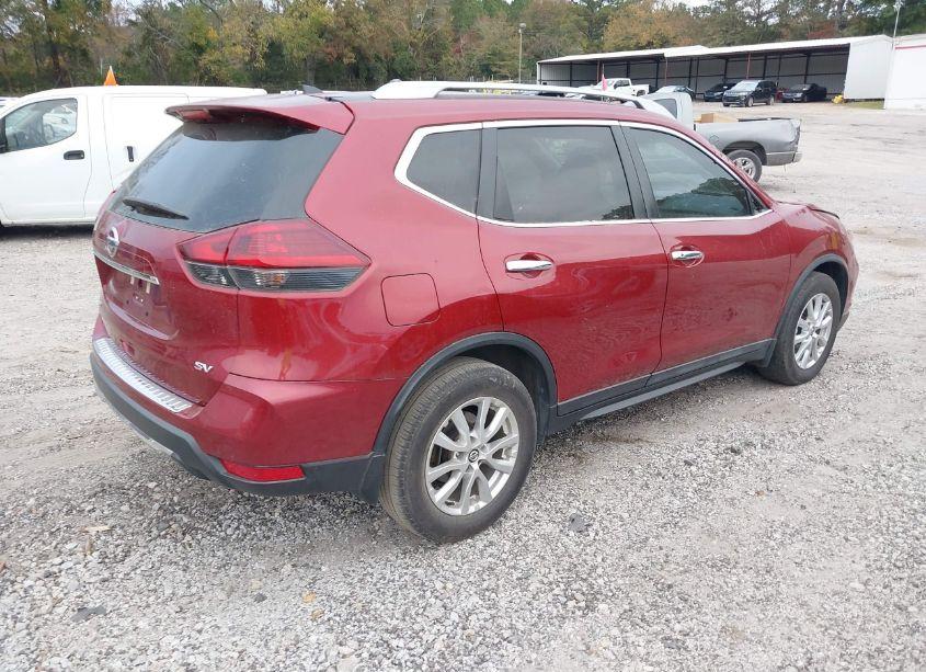 Photo 4 of 2018 Nissan Rogue SV (VIN 5N1AT2MT4JC847238)