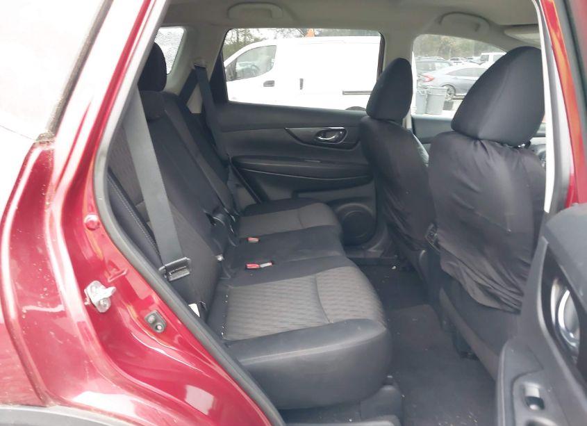 Photo 8 of 2018 Nissan Rogue SV (VIN 5N1AT2MT4JC847238)