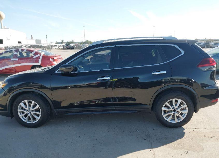 Photo 13 of 2018 Nissan Rogue SV (VIN 5N1AT2MT4JC847434)