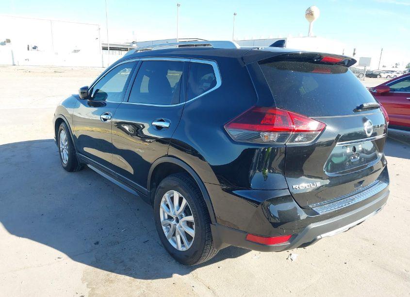 Photo 3 of 2018 Nissan Rogue SV (VIN 5N1AT2MT4JC847434)