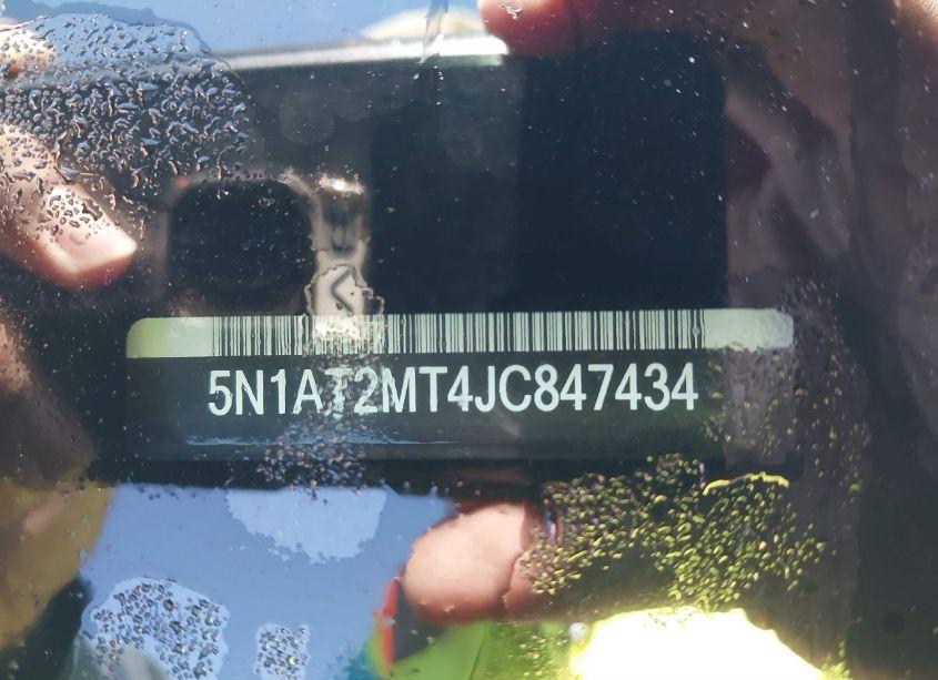 Photo 9 of 2018 Nissan Rogue SV (VIN 5N1AT2MT4JC847434)