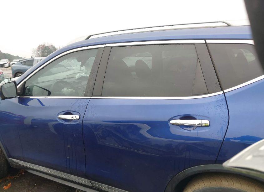 Photo 15 of 2019 Nissan Rogue SL (VIN 5N1AT2MT4KC718689)