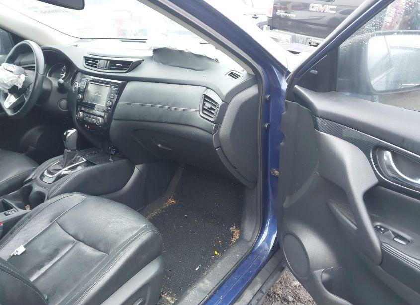 Photo 5 of 2019 Nissan Rogue SL (VIN 5N1AT2MT4KC718689)