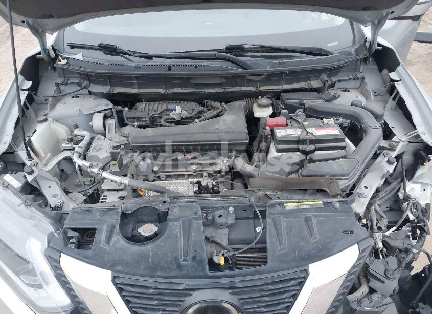 Photo 10 of 2019 Nissan Rogue SL (VIN 5N1AT2MT4KC777788)