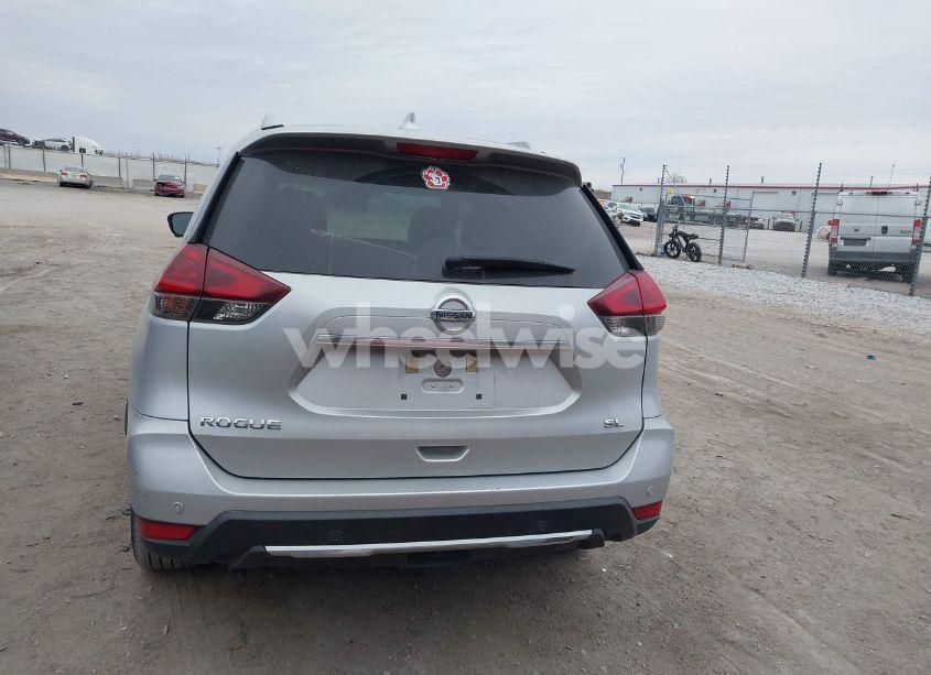Photo 16 of 2019 Nissan Rogue SL (VIN 5N1AT2MT4KC777788)