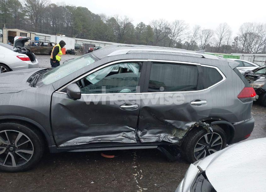 Photo 6 of 2019 Nissan Rogue SL (VIN 5N1AT2MT4KC784661)