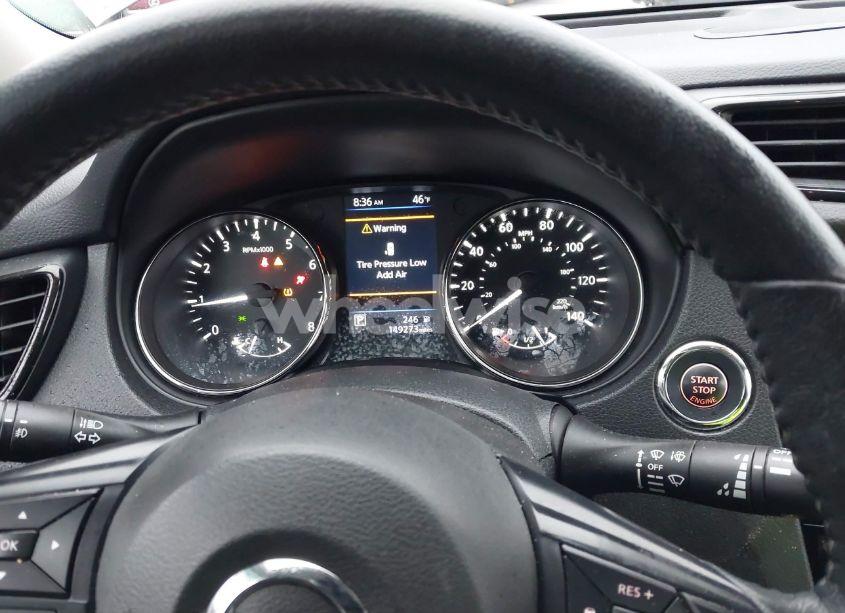 Photo 7 of 2019 Nissan Rogue SL (VIN 5N1AT2MT4KC784661)