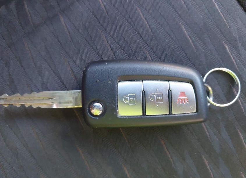 Photo 11 of 2019 Nissan Rogue S (VIN 5N1AT2MT4KC810742)