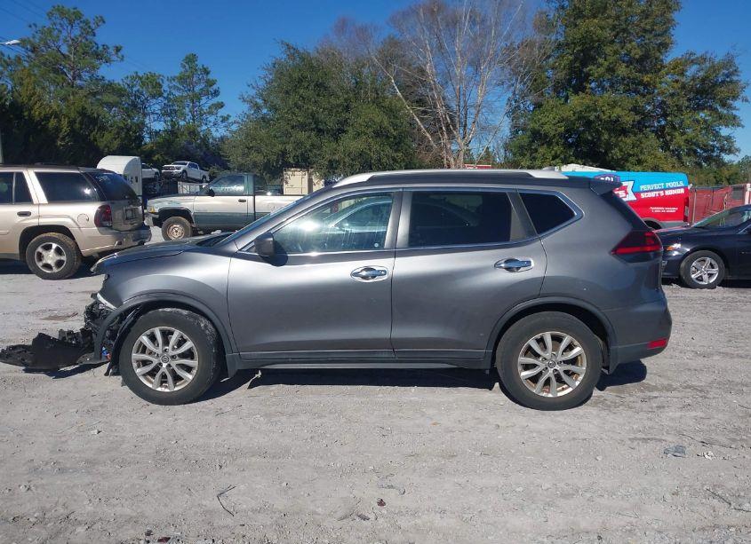 Photo 14 of 2019 Nissan Rogue S (VIN 5N1AT2MT4KC810742)