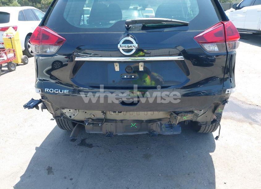 Photo 6 of 2019 Nissan Rogue S (VIN 5N1AT2MT4KC839870)
