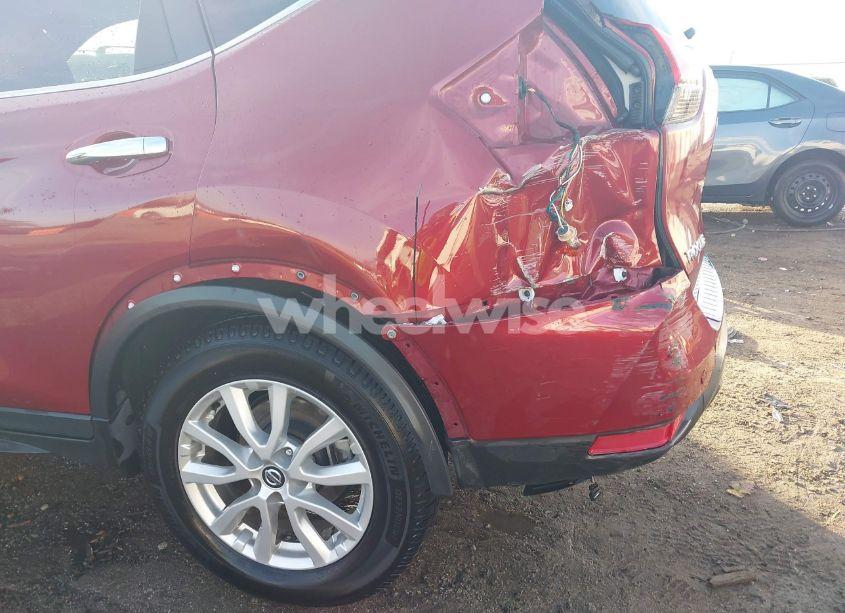 Photo 6 of 2020 Nissan Rogue SV FWD (VIN 5N1AT2MT4LC732979)