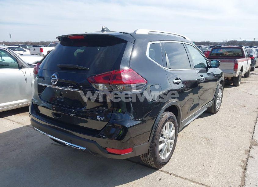 Photo 4 of 2020 Nissan Rogue SV FWD (VIN 5N1AT2MT4LC785892)