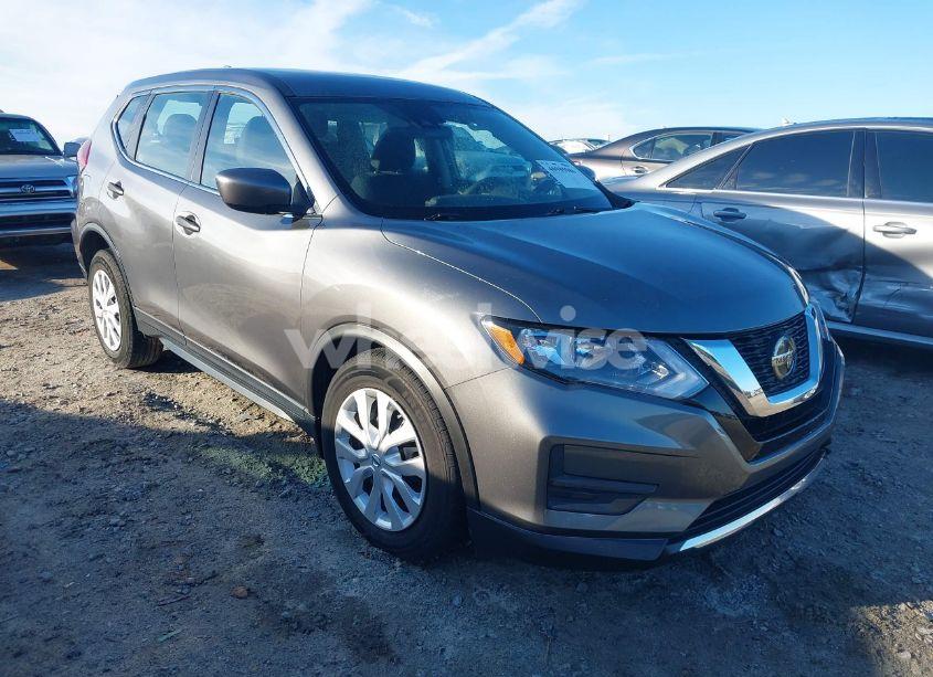 2020 Nissan Rogue S FWD (VIN 5N1AT2MT4LC814033) main photo