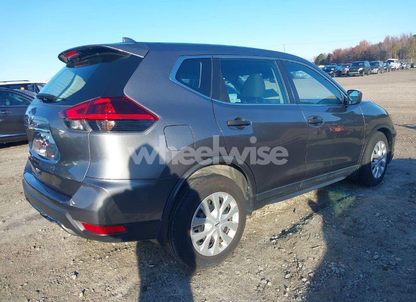 Photo 4 of 2020 Nissan Rogue S FWD (VIN 5N1AT2MT4LC814033)
