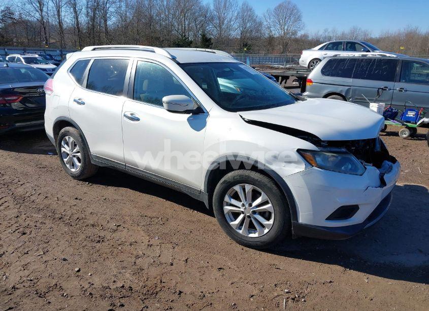 2014 Nissan Rogue SV (VIN 5N1AT2MT5EC761586) main photo