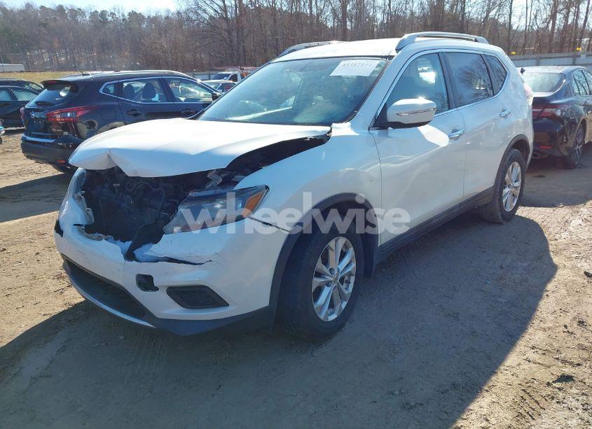 Photo 2 of 2014 Nissan Rogue SV (VIN 5N1AT2MT5EC761586)