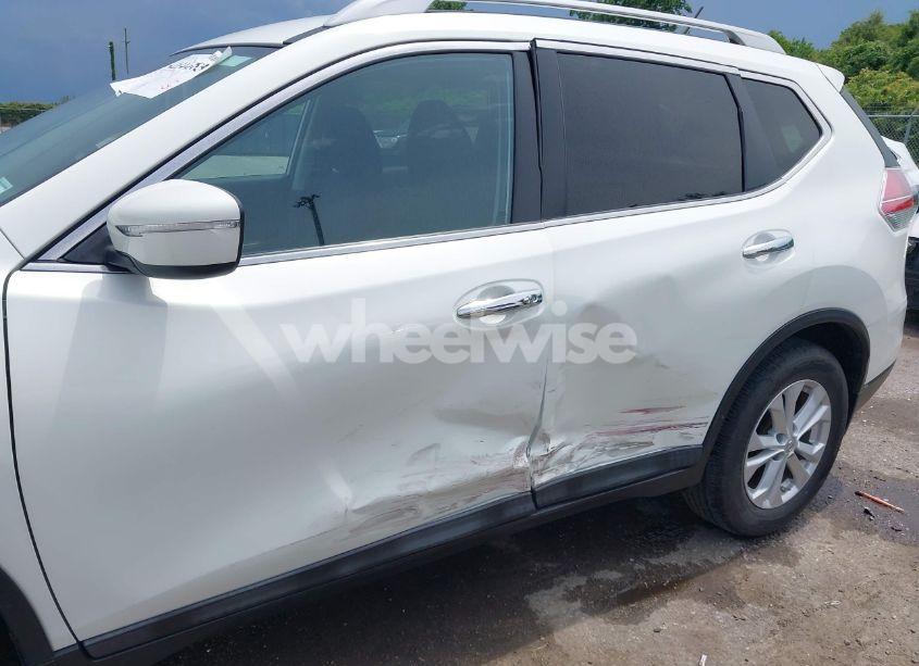 Photo 6 of 2014 Nissan Rogue SV (VIN 5N1AT2MT5EC837453)