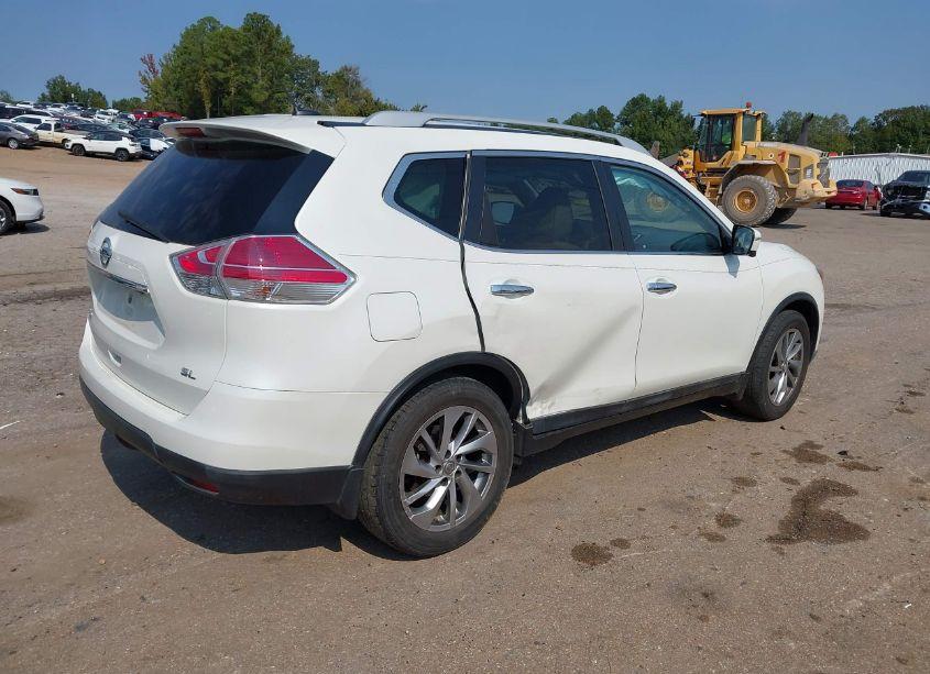 Photo 4 of 2015 Nissan Rogue SL (VIN 5N1AT2MT5FC770032)