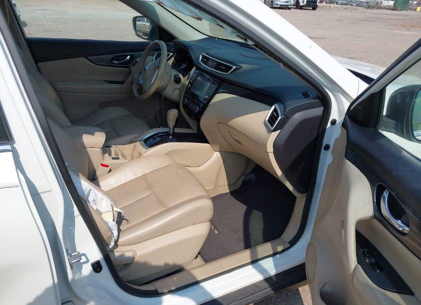 Photo 5 of 2015 Nissan Rogue SL (VIN 5N1AT2MT5FC770032)