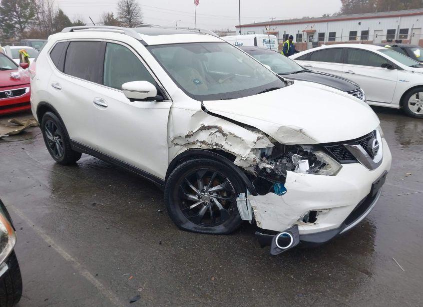 2015 Nissan Rogue SL (VIN 5N1AT2MT5FC815681) main photo