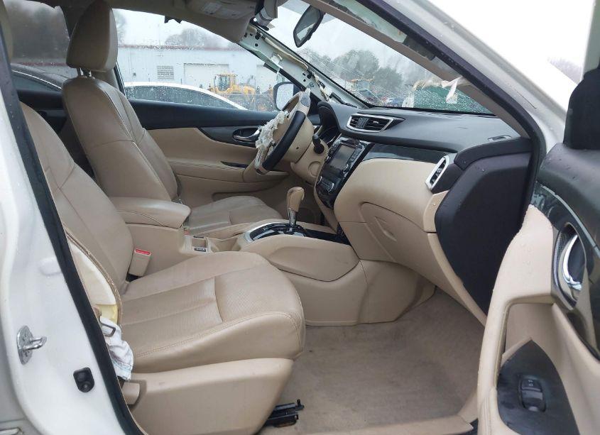 Photo 5 of 2015 Nissan Rogue SL (VIN 5N1AT2MT5FC815681)