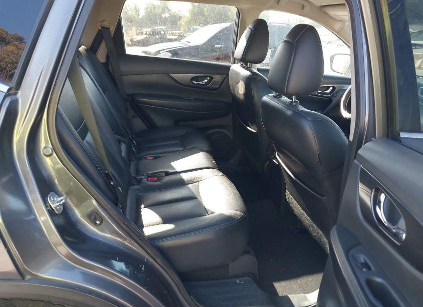 Photo 8 of 2015 Nissan Rogue SL (VIN 5N1AT2MT5FC816331)