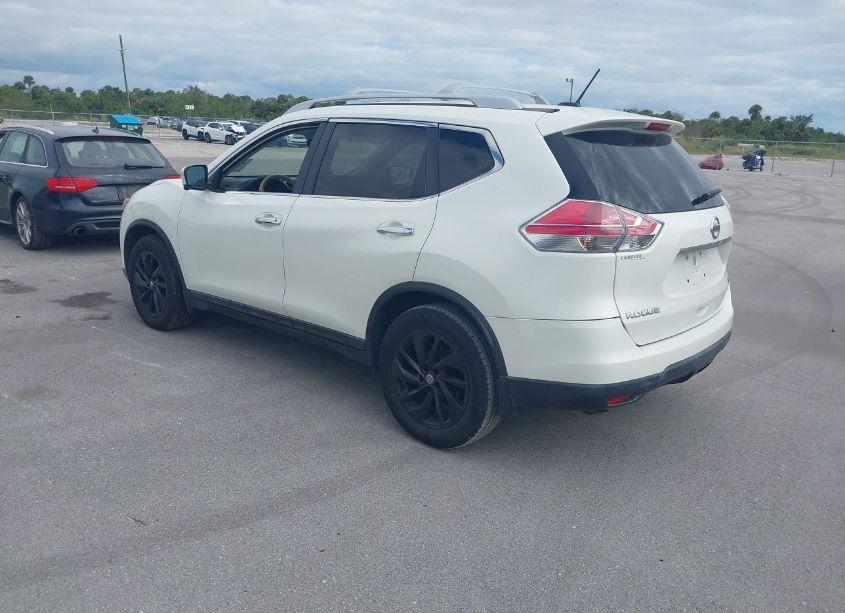 Photo 3 of 2015 Nissan Rogue SL (VIN 5N1AT2MT5FC823960)