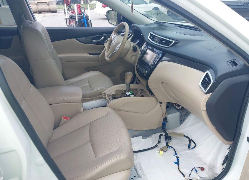 Photo 5 of 2015 Nissan Rogue SL (VIN 5N1AT2MT5FC823960)