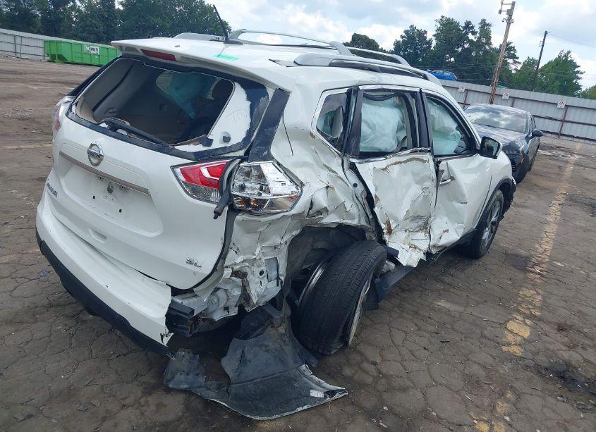 Photo 4 of 2015 Nissan Rogue SL (VIN 5N1AT2MT5FC902951)