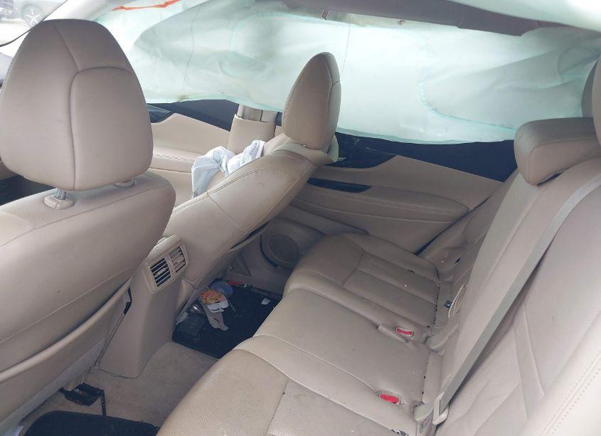 Photo 8 of 2015 Nissan Rogue SL (VIN 5N1AT2MT5FC902951)