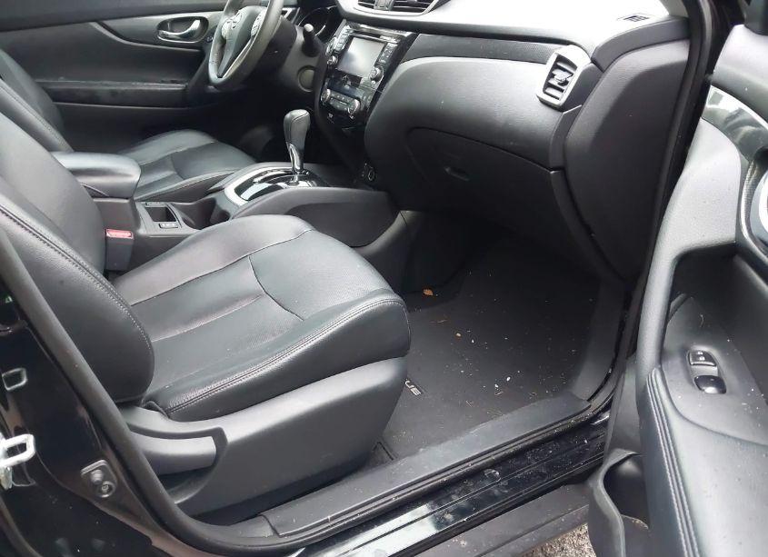 Photo 5 of 2015 Nissan Rogue SL (VIN 5N1AT2MT5FC914436)