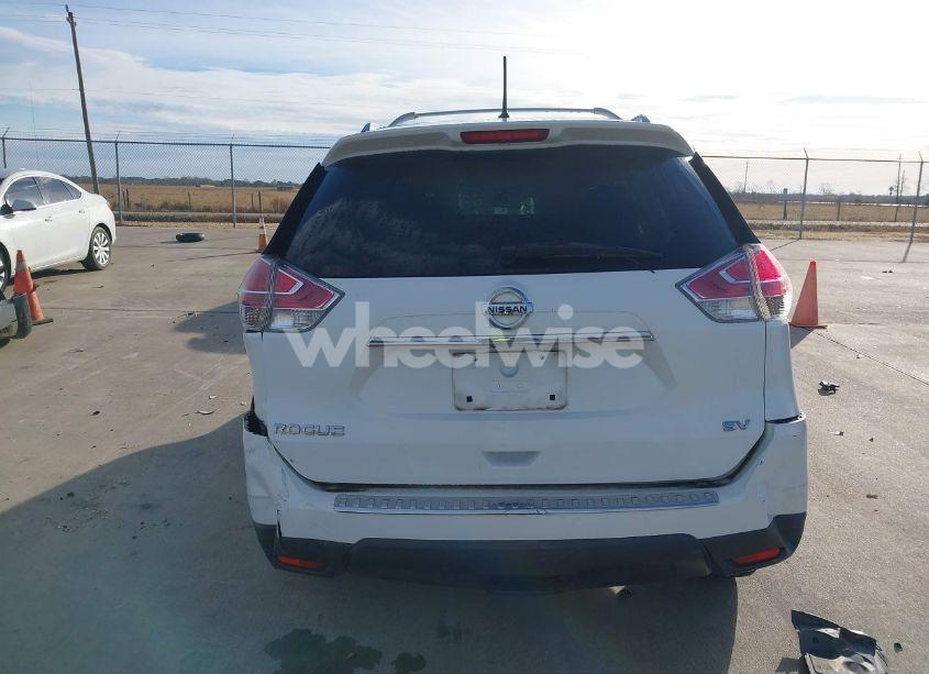 Photo 15 of 2015 Nissan Rogue SV (VIN 5N1AT2MT5FC920043)