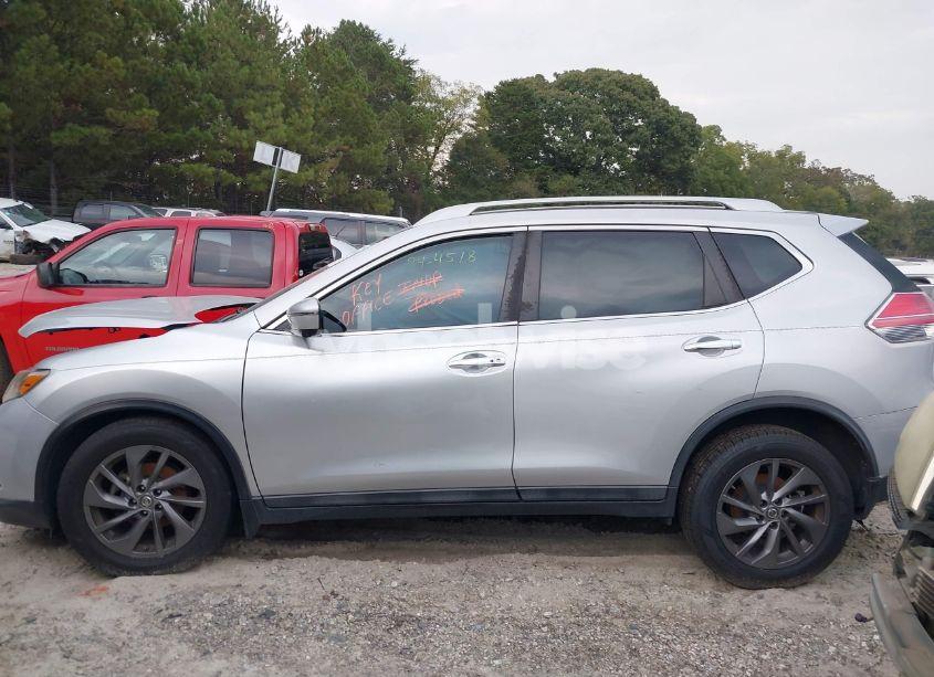 Photo 14 of 2016 Nissan Rogue SL (VIN 5N1AT2MT5GC758268)