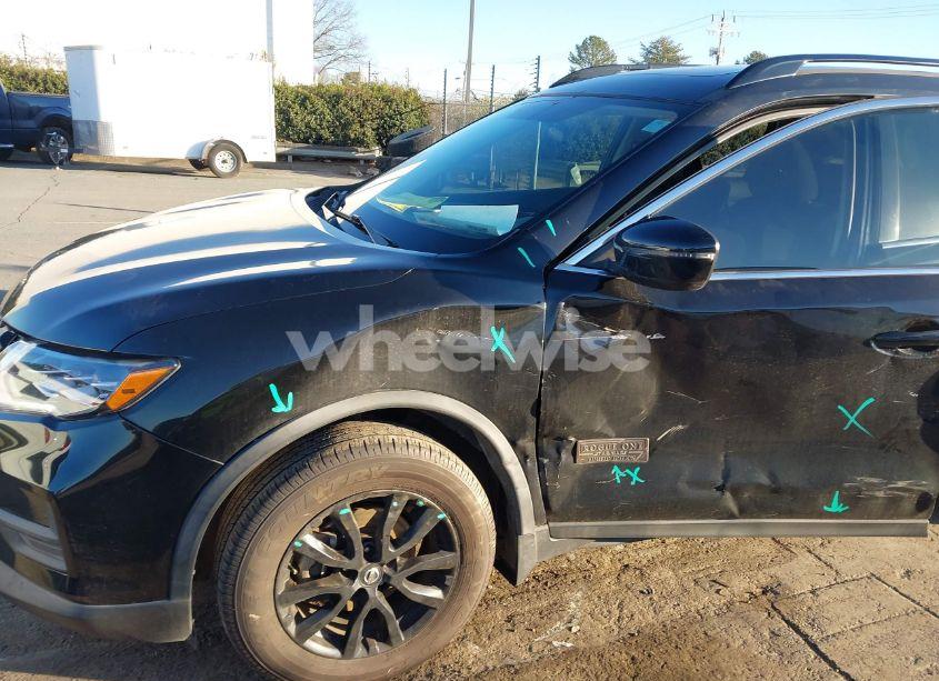 Photo 6 of 2017 Nissan Rogue SV (VIN 5N1AT2MT5HC758286)