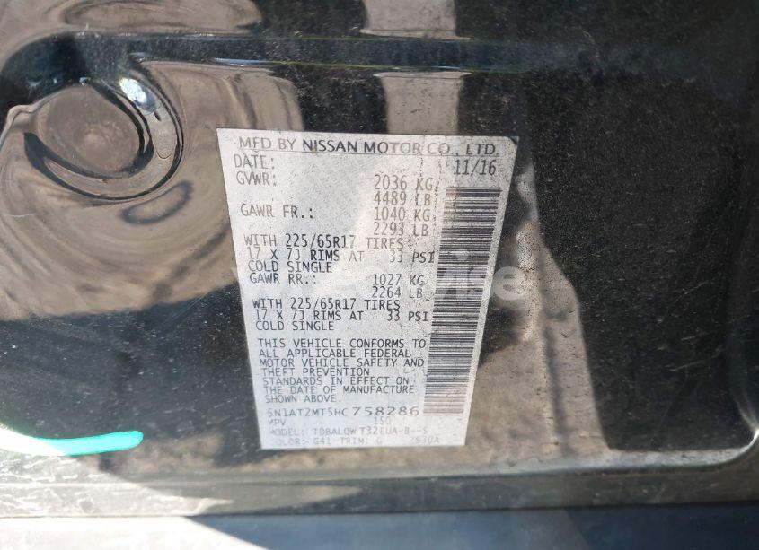 Photo 9 of 2017 Nissan Rogue SV (VIN 5N1AT2MT5HC758286)