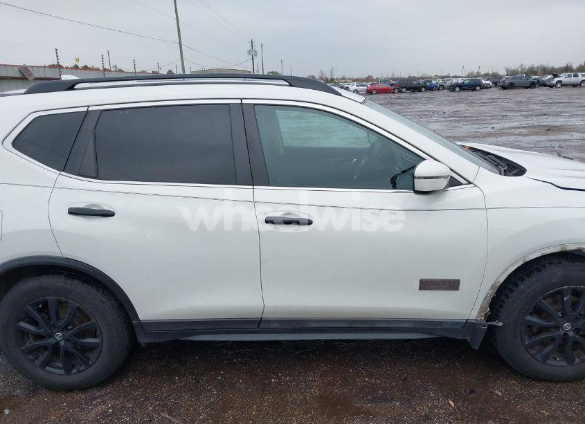 Photo 14 of 2017 Nissan Rogue SV (VIN 5N1AT2MT5HC771751)
