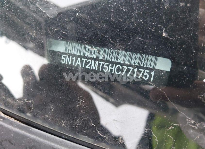 Photo 9 of 2017 Nissan Rogue SV (VIN 5N1AT2MT5HC771751)