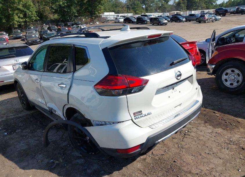 Photo 3 of 2017 Nissan Rogue SV (VIN 5N1AT2MT5HC820351)