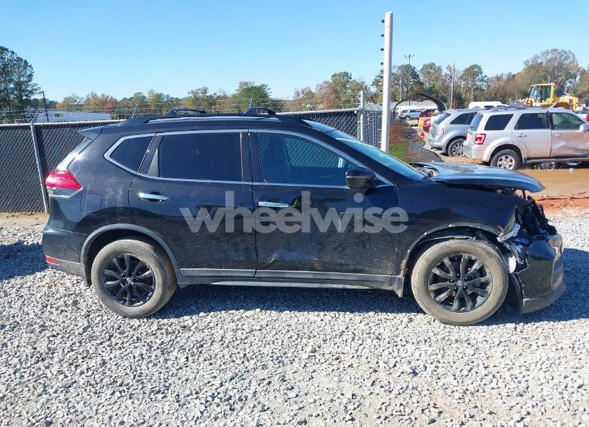 Photo 14 of 2017 Nissan Rogue SV (VIN 5N1AT2MT5HC834850)